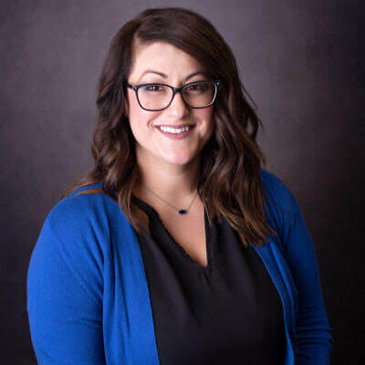 Alyssa Davis - Headshot Photo