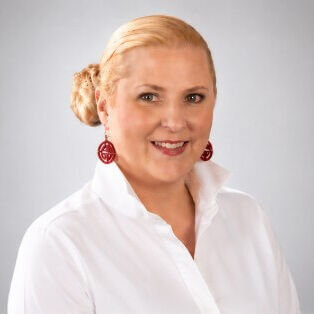 Kristin Headshot 2026